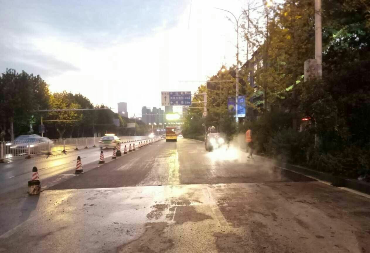 天津示范镇商业街路面维修工程